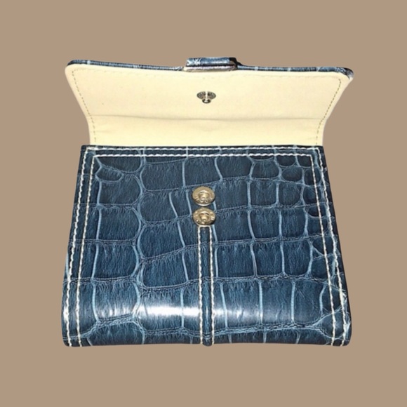Liz Claiborne Tri-Fold Snap Wallet - Picture 3 of 8